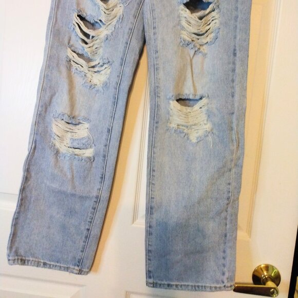 BP Women's High Rise Distressed Baggy Jeans Size 27 - Picture 2 of 4